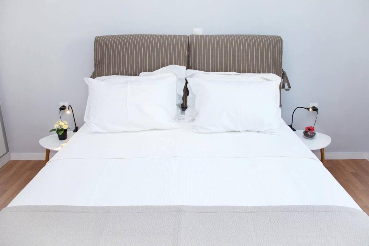 Fully Renovated, Modern Beauty In Central Athens! Exterior foto