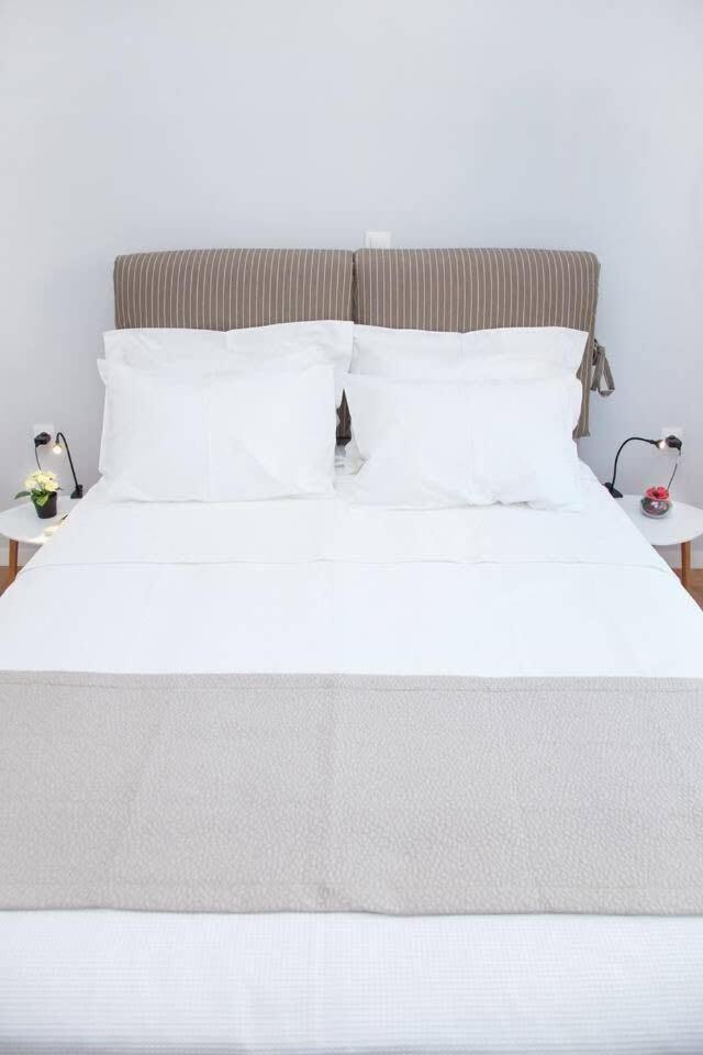 Fully Renovated, Modern Beauty In Central Athens! Exterior foto