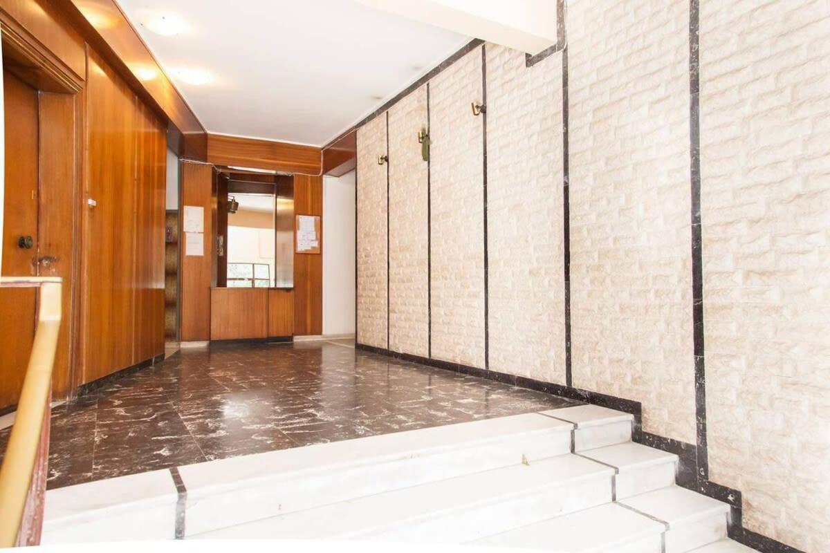 Fully Renovated, Modern Beauty In Central Athens! Exterior foto