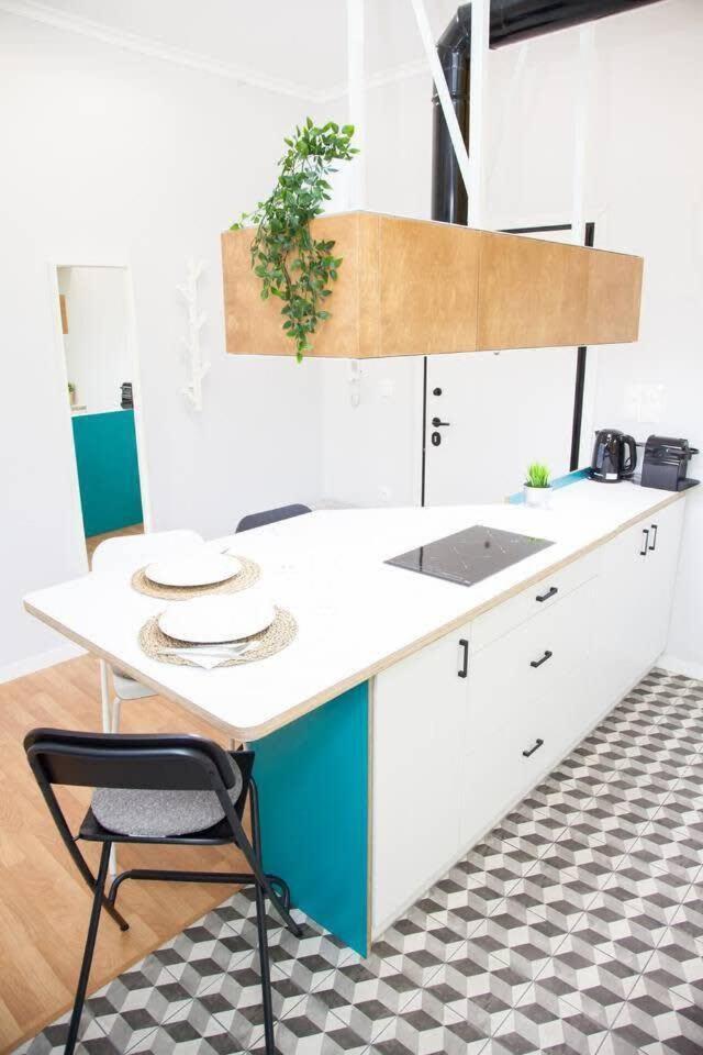 Fully Renovated, Modern Beauty In Central Athens! Exterior foto